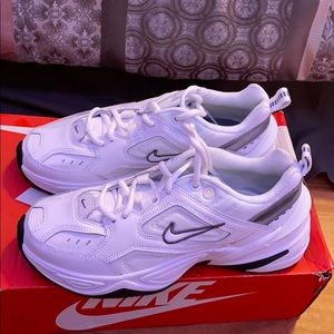 NIKE M2K TEKNO